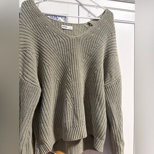 Sonoma V-Neck Sweater - Olive